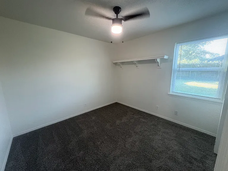 1321 W Pittsburg St — Photo 22
