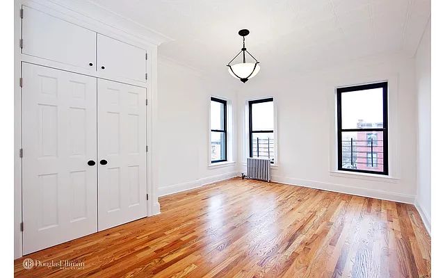 Rented by Douglas Elliman | media 16