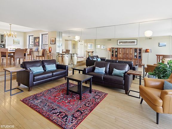 3rd image of 3470 N Lake Shore Dr APT 6C