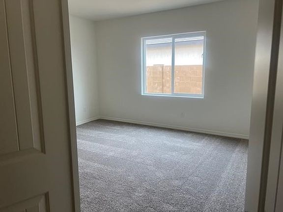 3rd image of 3392 W 36th St