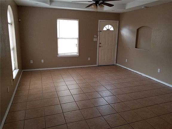 5th image of 1614 W Portales Dr APT 9
