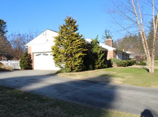 8200 White Manor Dr, Lutherville Timonium, MD 21093