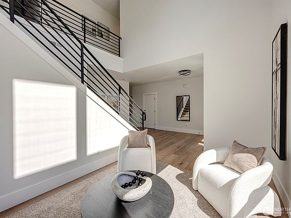 5th image of 16215 Simonds Road NE