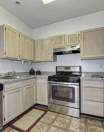 4th image of 14325 Climbing Rose Way APT 201