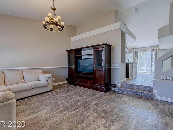 5th image of 9806 Silver Pebble St