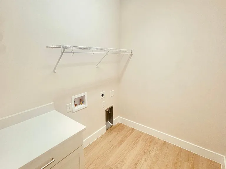 8538 Rocard Ct — Photo 31