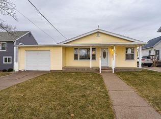 893 Newell Ave, Muscatine, IA 52761