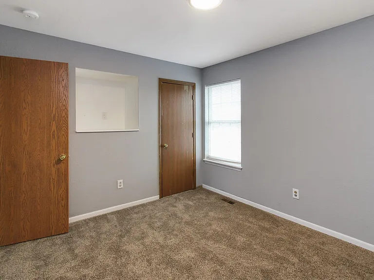 108-110 Elk Dr — Photo 12