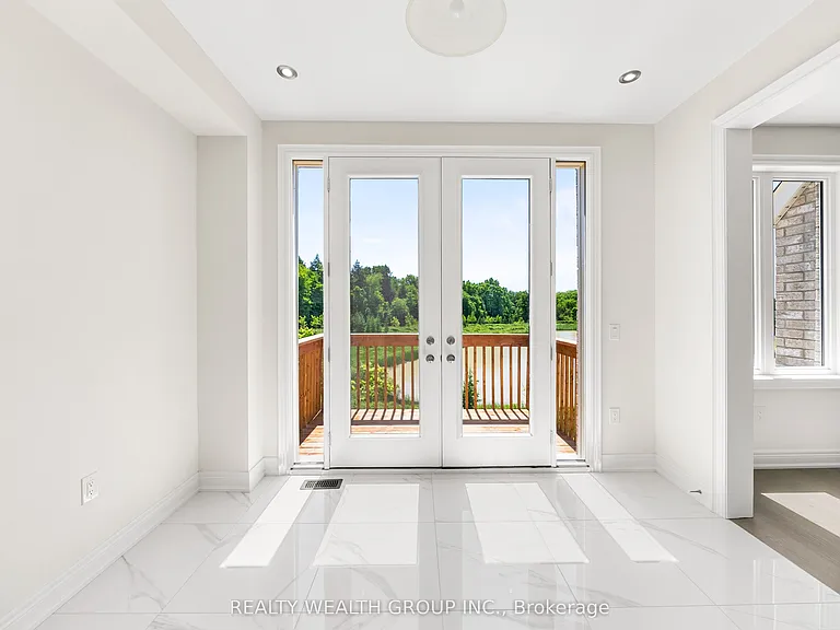 261 Seaview Hts — Photo 14