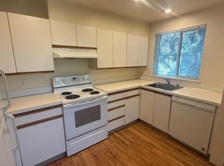 Skyline Apartments, Seattle, WA 98126