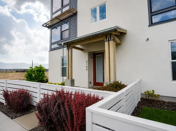 5104 W Putney Hill Rd, South Jordan, UT 84009