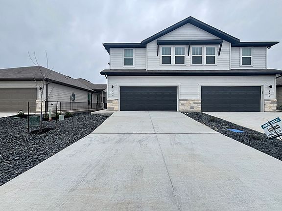 3rd image of 244 Nespral Dr