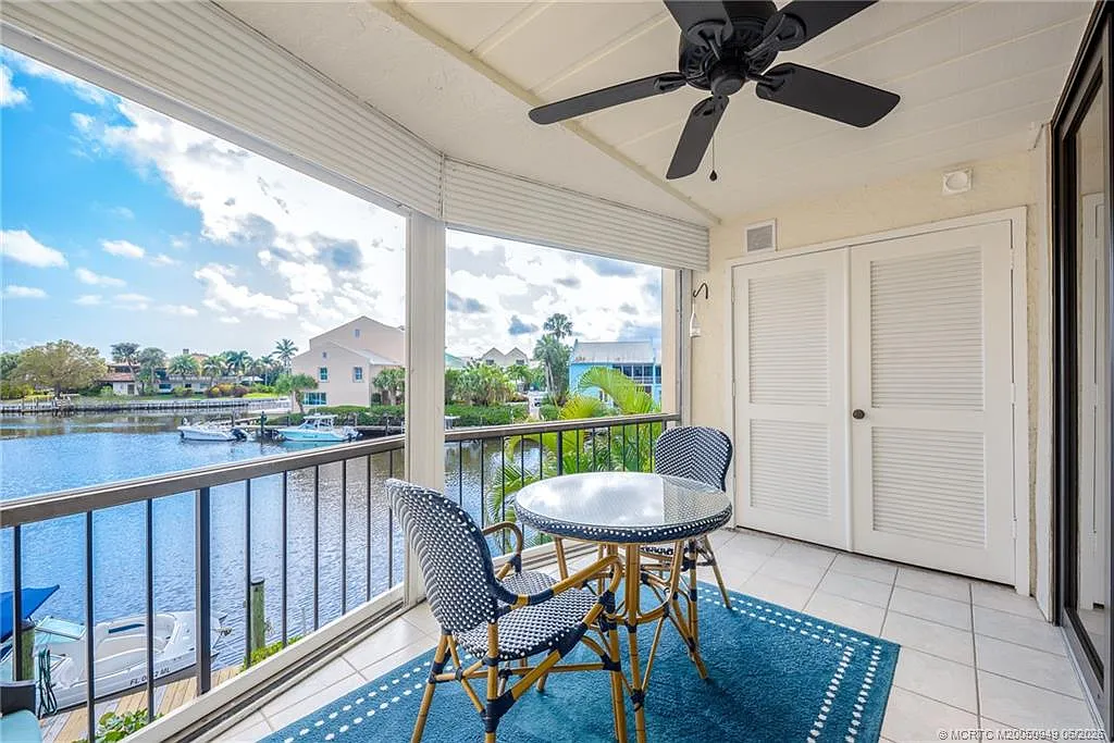 2 bed, 2.5 bath, 1515 sqft, $4,500 — Photo 1