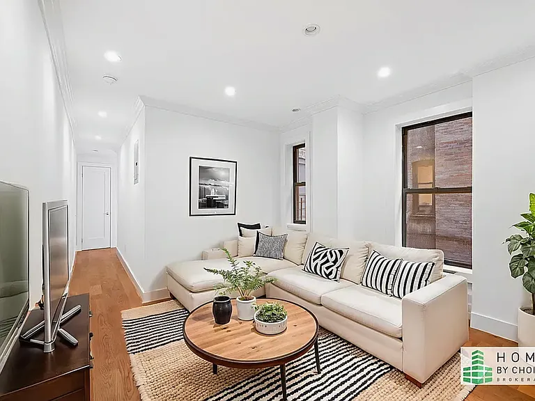 409 E 84th St #19 — Photo 1