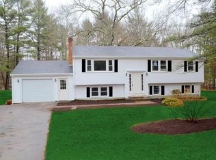 71 Fosdick Rd, Carver, MA 02330