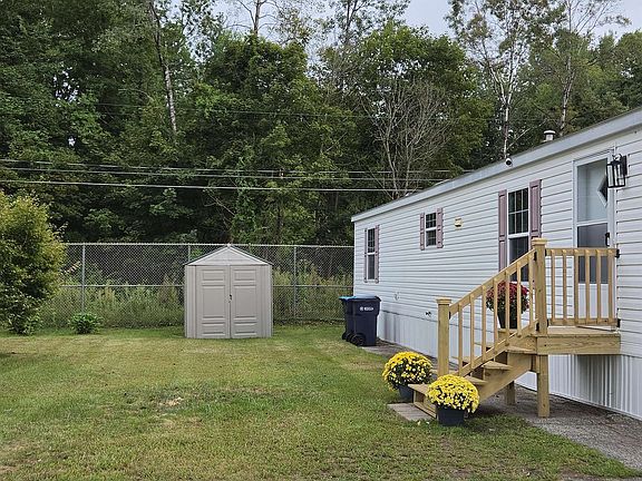 3rd image of 26 Longmeadow Drive