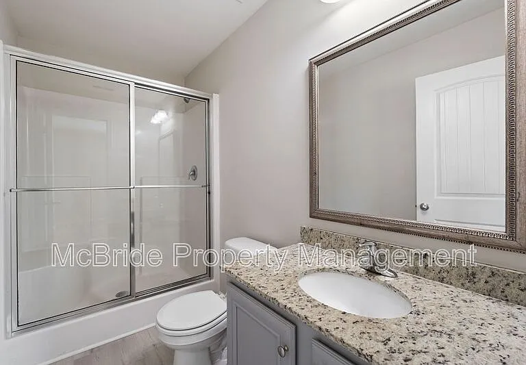957 Madrid Ct — Photo 14