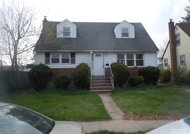 1st image of 14 N Montague St