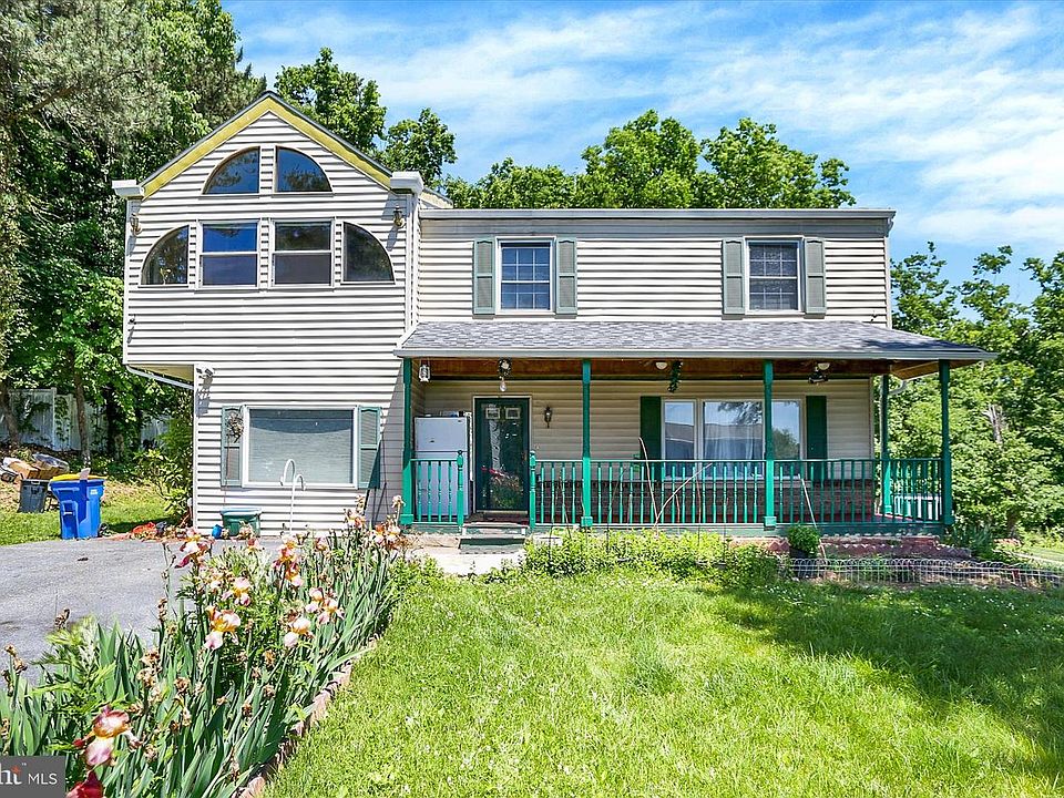 1st image of 552 Oriole Ct