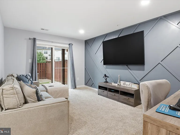 4719 Cambria Rd — Photo 25