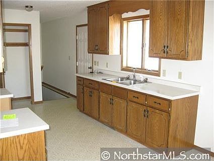 2nd image of 819 7th Ave N