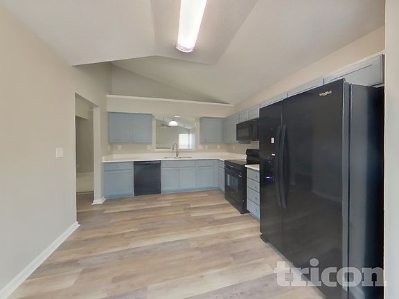 5th image of 1118 Yorkdale Dr