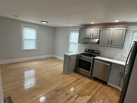 2nd image of 103 West St #1