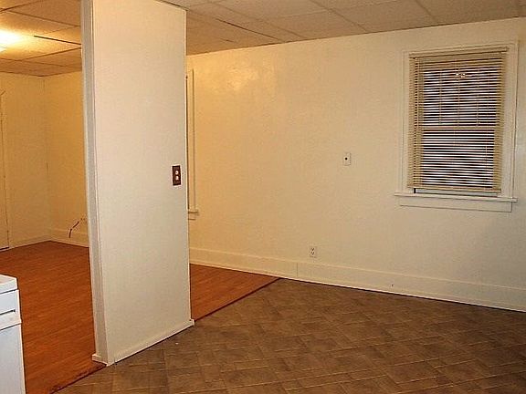5th image of 10530 Koller Ave