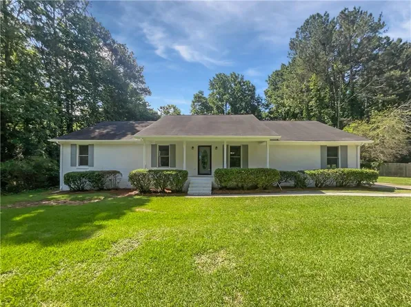 1583 Thornwood Dr, Jonesboro, GA 30236