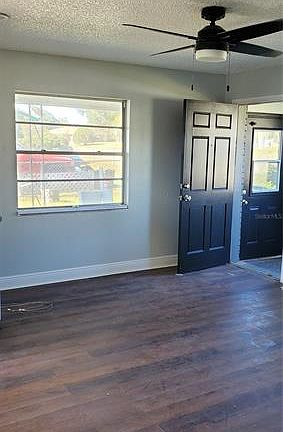 2nd image of 1203 Valencia Ave
