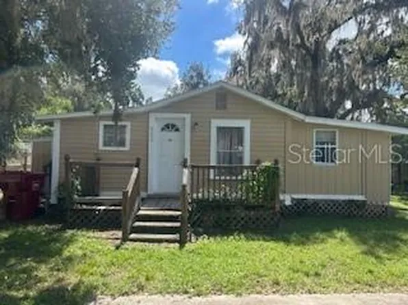 711 Oakland Heights Ave, Plant City, FL 33563
