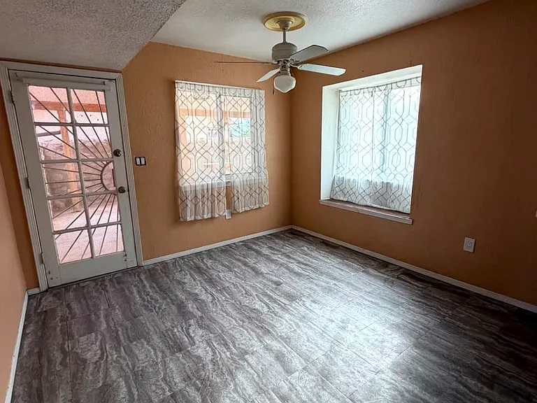 617 Cascade Ln — Photo 6