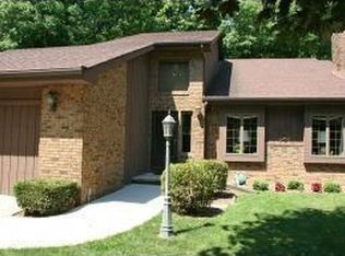 1415 S Weimar St, Appleton, WI 54915