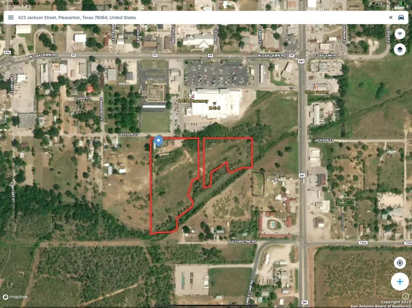 423 JACKSON ST, Pleasanton, TX 78064