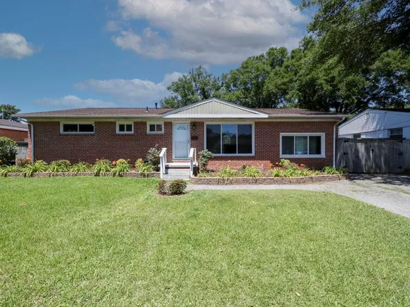 8033 Tarpon Pl, Norfolk, VA 23518