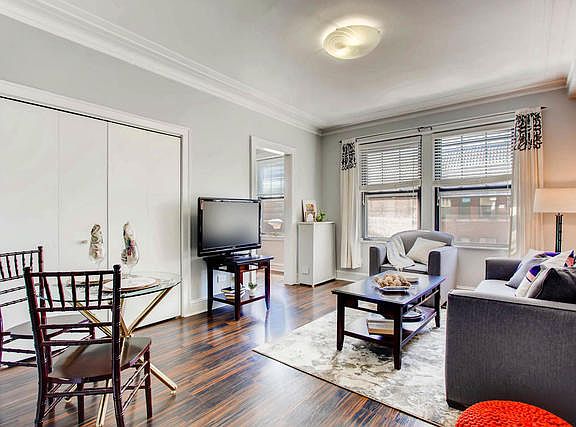 3rd image of 3604 N Pine Grove Ave APT 3E