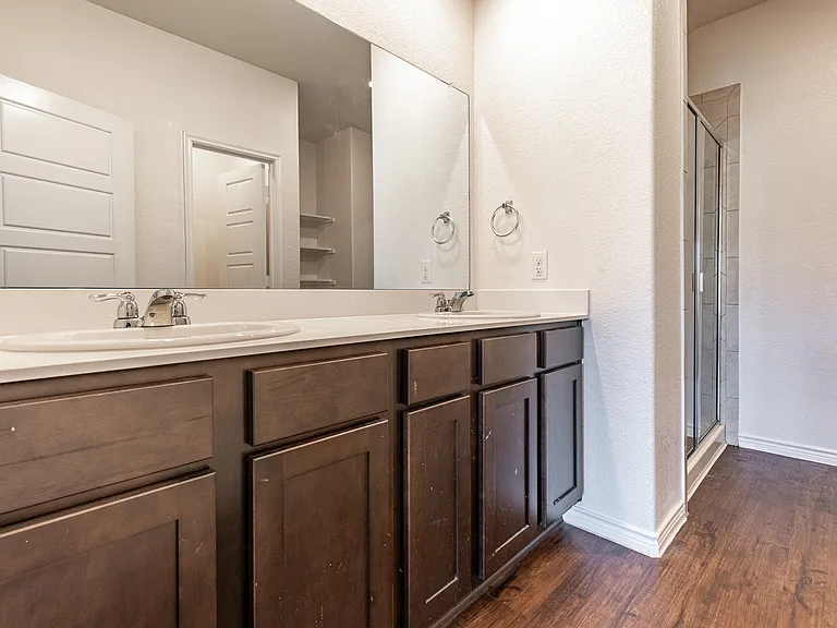 4013 Spur Trail Dr — Photo 16