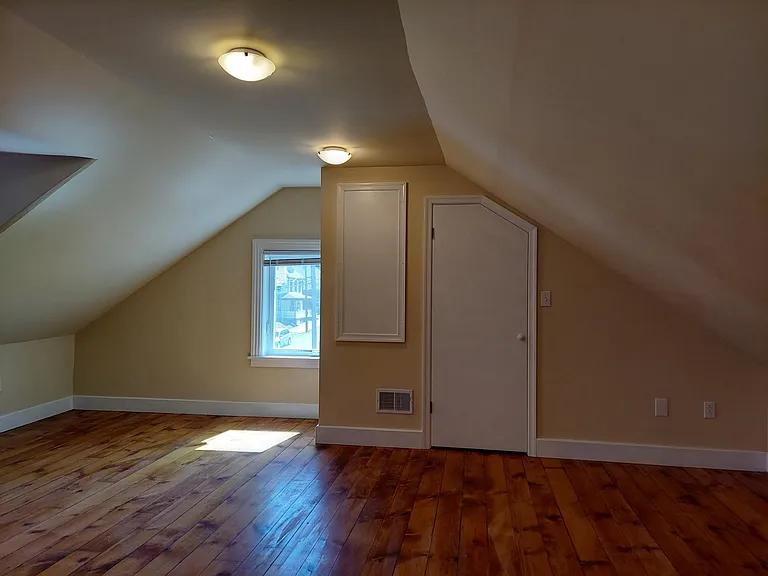 717 Centre St — Photo 24
