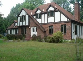 247 Beaver Dam Rd, Selkirk, NY 12158