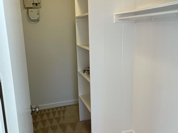 4th image of 1011 Arlington Blvd APT 835