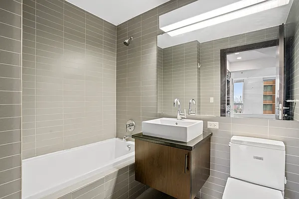 Rented by Douglas Elliman | media 15