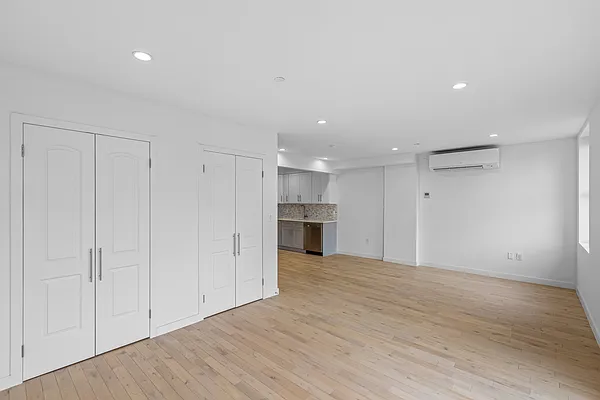 Rented by Nest Seekers International | media 11