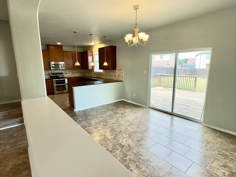 455 Gina Dr — Photo 9