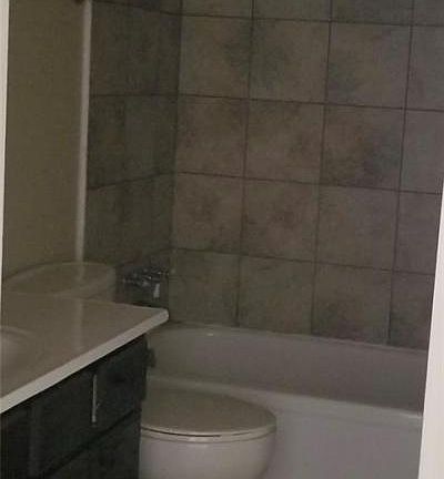 4th image of 6607 Harbourview Dr