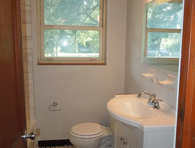4757 Beverly Cir — Photo 7