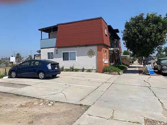 2nd image of 4122 33rd St APT 2