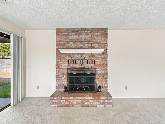 5th image of 1852 Shasta Pines Way