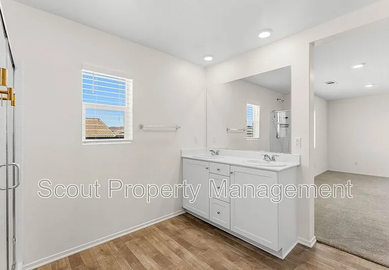 28841 Cutlass St — Photo 23