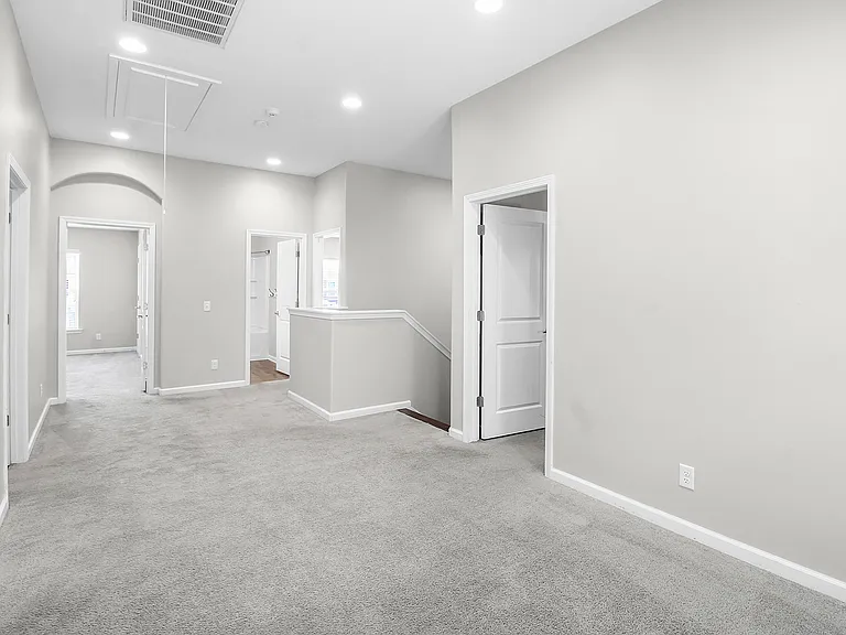 224 Willow Point Cir — Photo 18