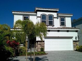 1665 Siesta Dr, Sarasota, FL 34239